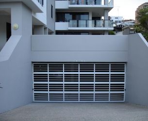 Garage-Doors-Sunshine-Coast-1